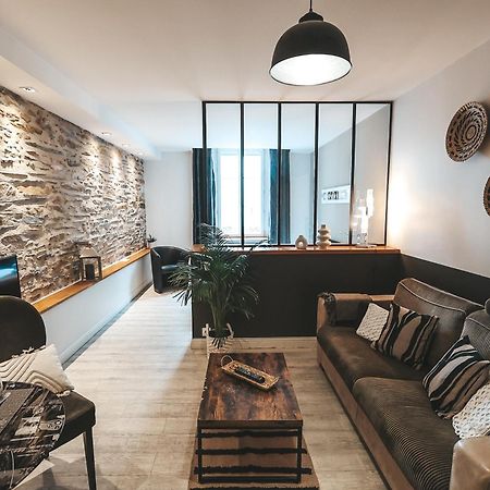 Suit'Home Commerce Angers Exteriör bild